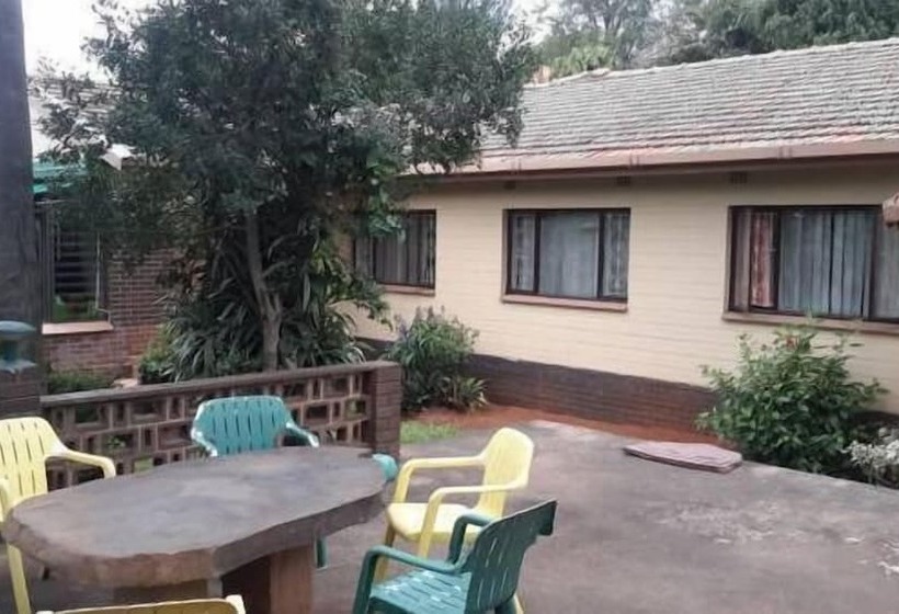 Пансион Quadj Guesthouse