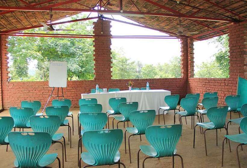 אתר נופש Nature Trails Kundalika, Kolad