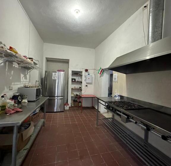 Hostal Bustamante Hostel