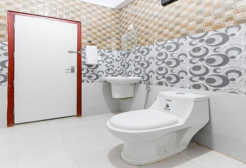 فندق Amare Highway Residency By Oyo Rooms
