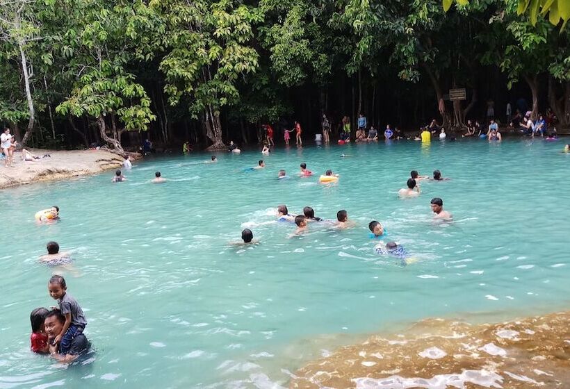 فندق Brown Andaman  Krabi