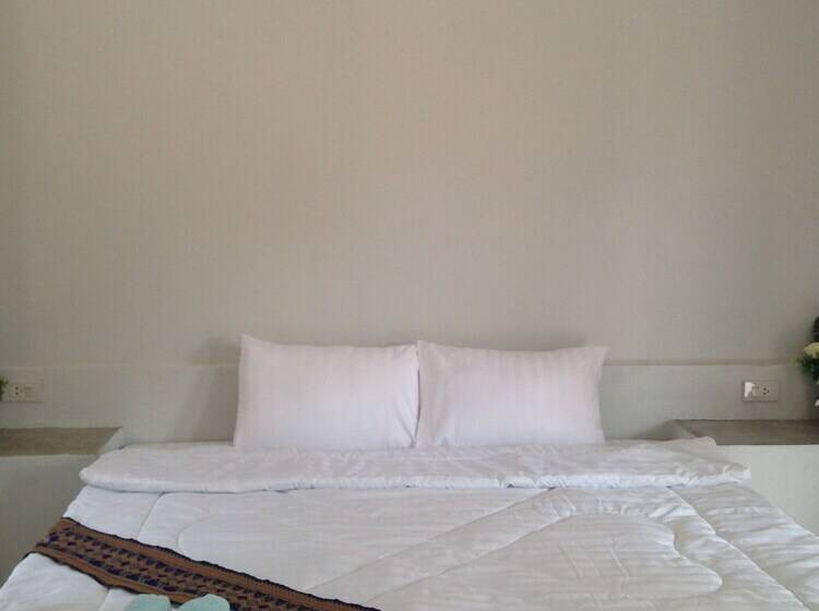 هتل Kanyaphat Gardenview Resort