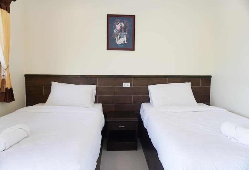 בית מלון כפרי Rai Juthamas Resort