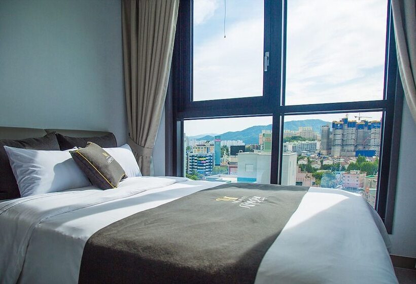 Hotel Shine