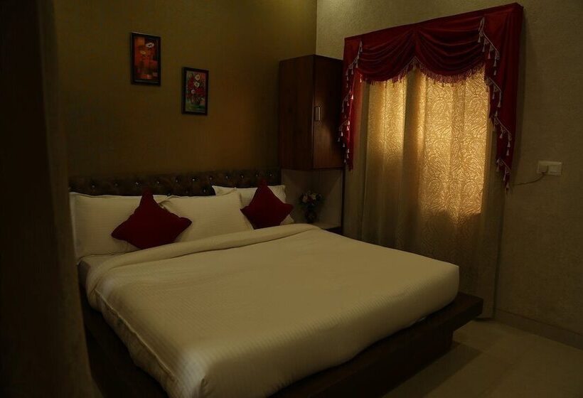 فندق Van Chhavi Resort