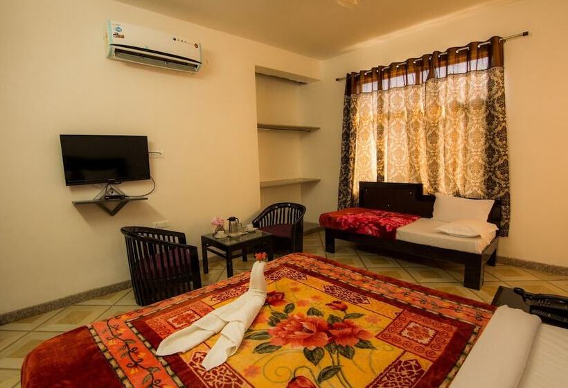 Lake Alpi Resort Kumbhalgarh