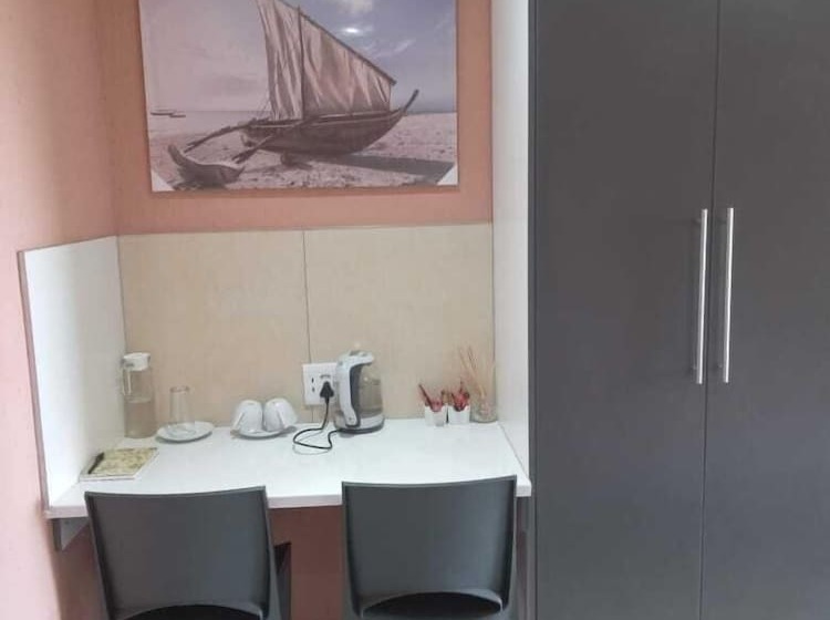 بنسيون Guduza Guest House