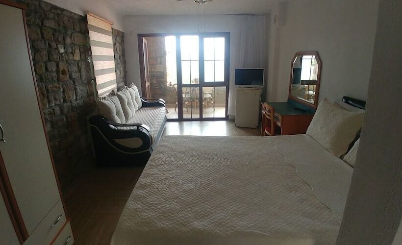 پانسیون Kastro Konak Boutique Otel