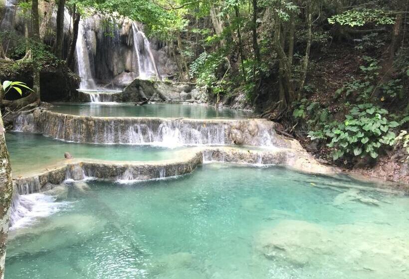 بنسيون Maleo Moyo Seaside Resort