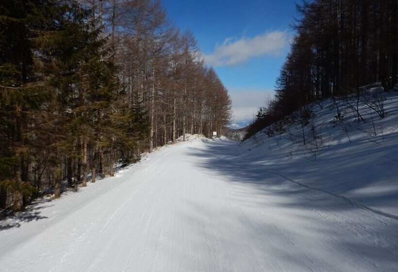 بنسيون Resort Garni Coru