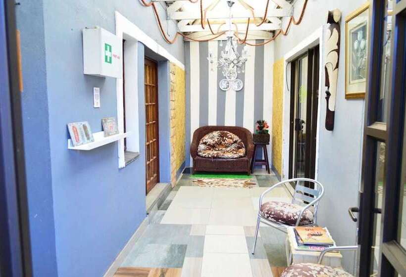 פנסיון Unathi Guest Lodge