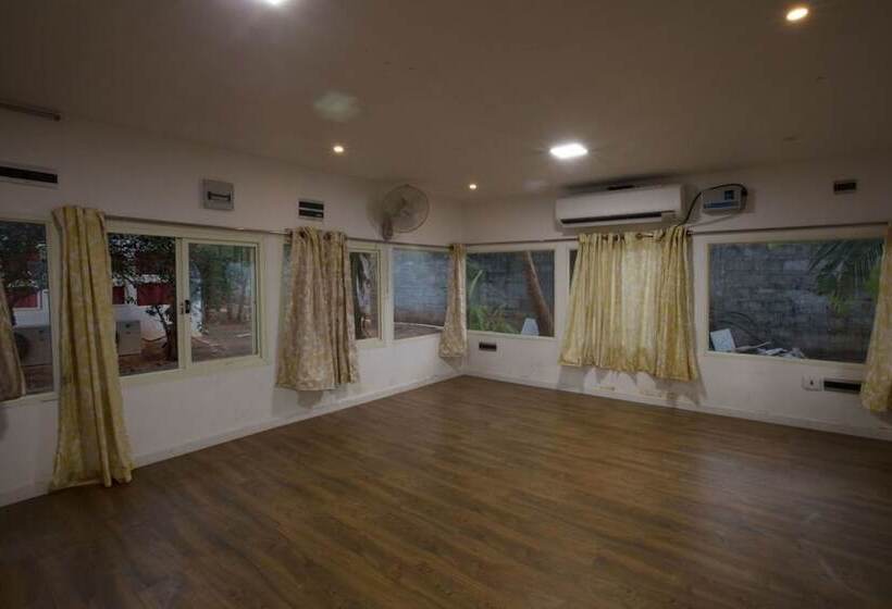 Thamarai Resort