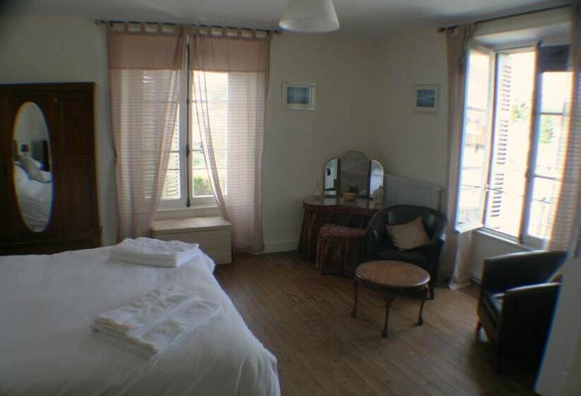 צימר Le Voltaire