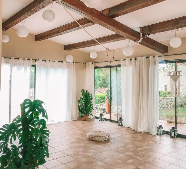 בית מלון כפרי Bastide Avellanne