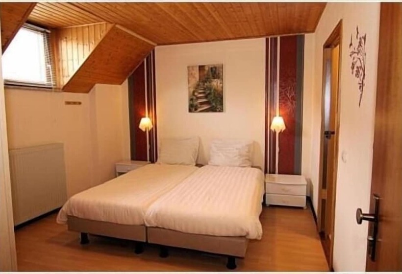 ホテル Zur Dorfschänke