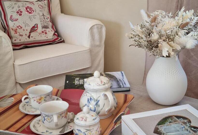 膳宿费 Les Chenes Rouges