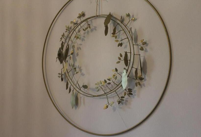 膳宿费 Les Chenes Rouges