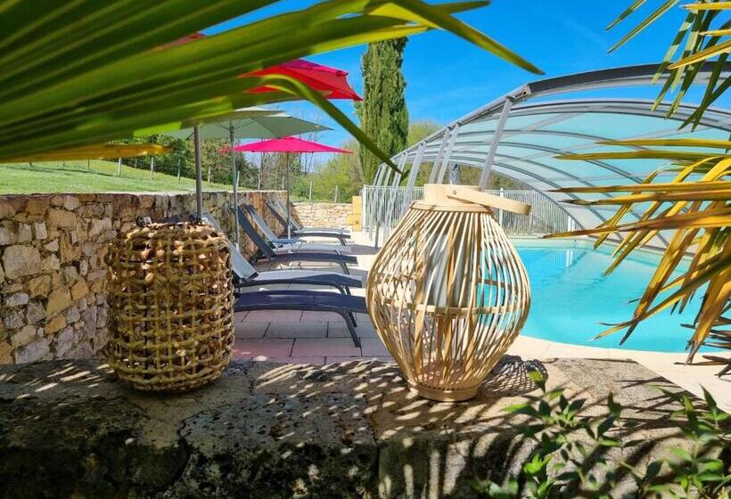 膳宿费 Les Chenes Rouges