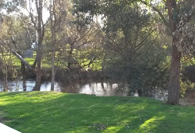 Yea Riverside Caravan Park