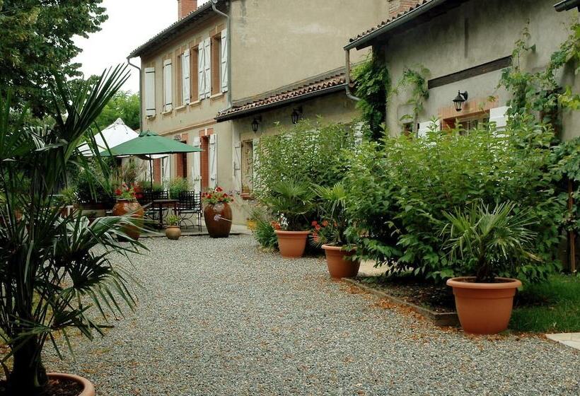ベッドアンドブレックファースト Chambres D Hôtes Les Douves