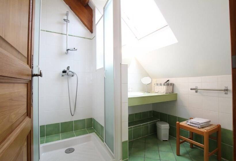 مبيت وإفطار L'espiatet