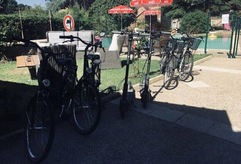 簡易ホテル Auberge Du Relais D Auniac Hotel Bar Restaurant Piscine