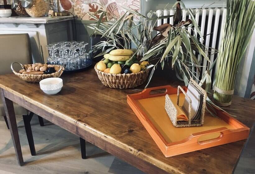 여관 Auberge Du Relais D Auniac Hotel Bar Restaurant Piscine