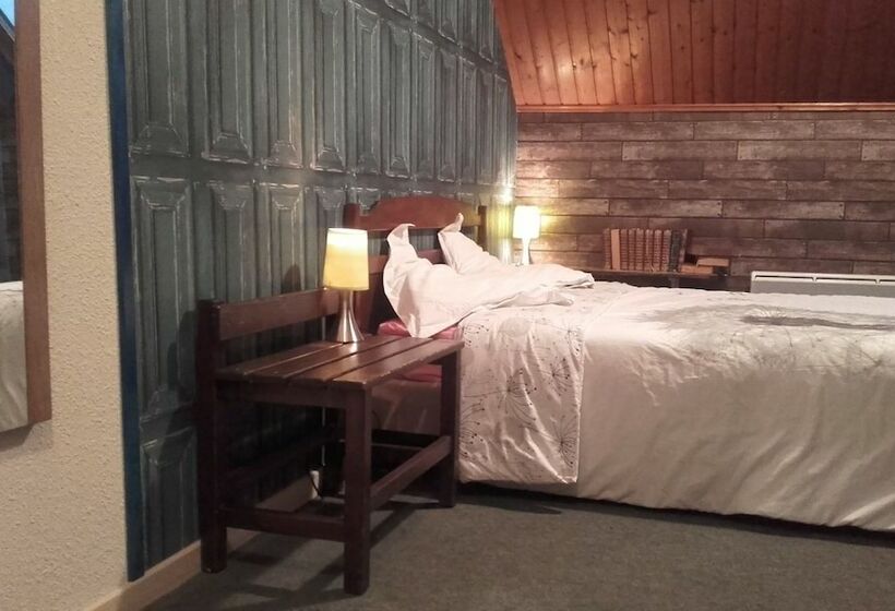 פונדק L Auberge De Mandrin