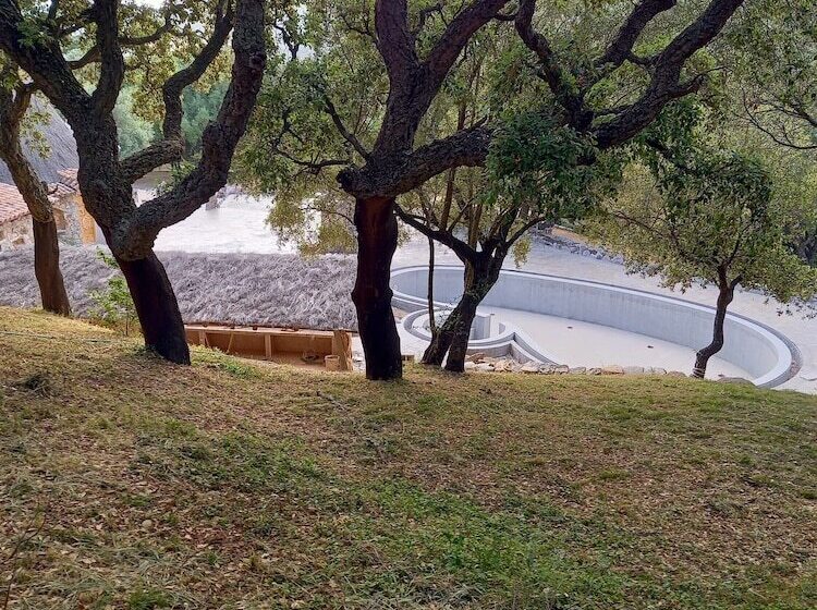 هتل Agriturismo Muzzu