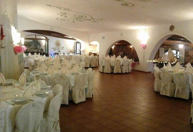 هتل Agriturismo Muzzu