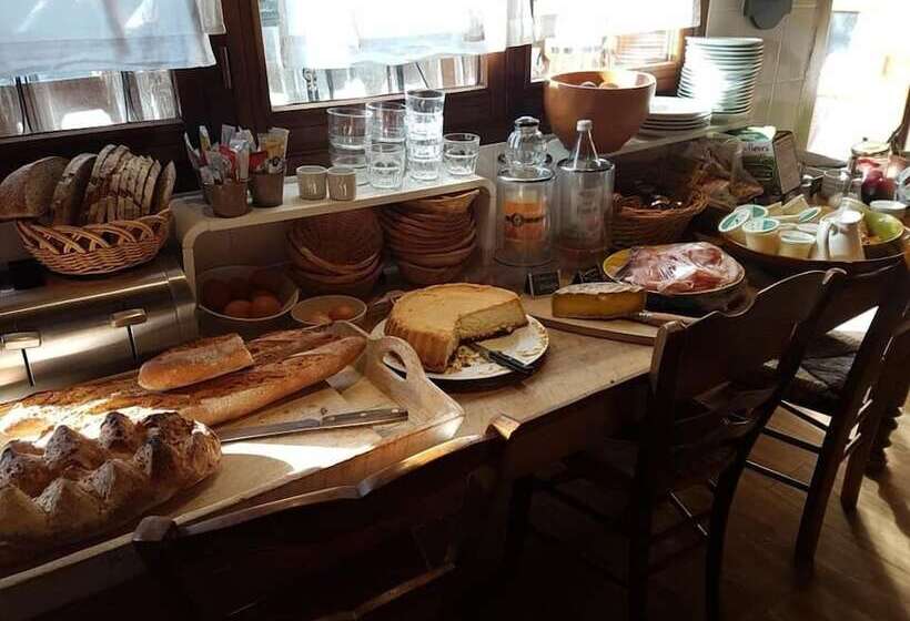 בית מלון כפרי Auberge Des Clarines