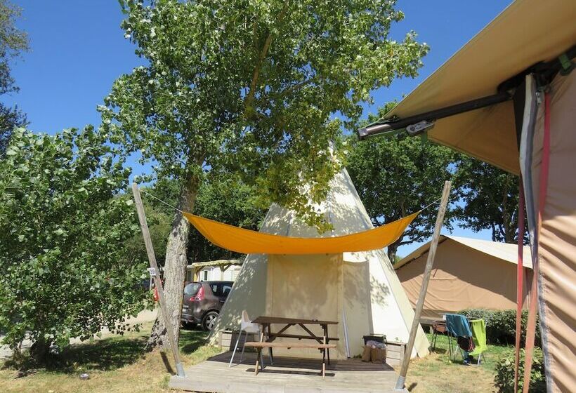 ホテル Tipi Les P Tites Maisons Dans La Prairie