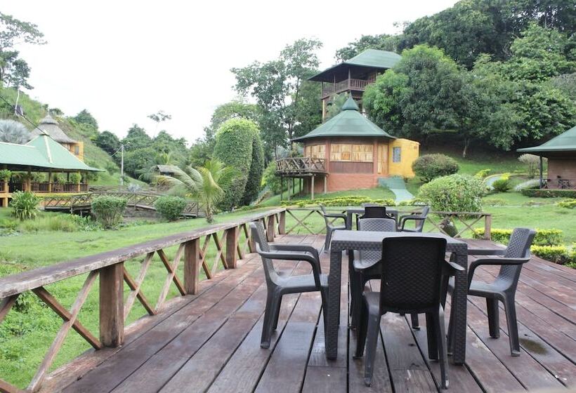 هتل Nautilos Trigana