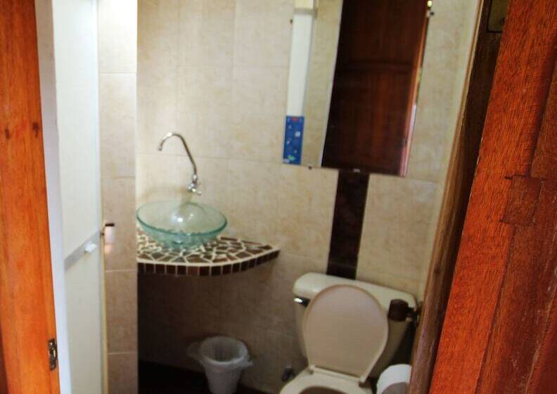 هتل Nautilos Trigana