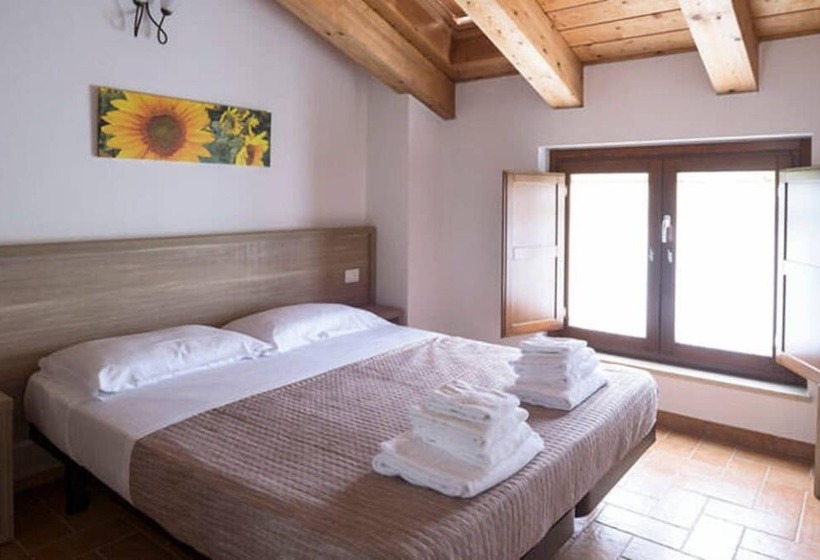 فندق ريفى Agriturismo Annarella