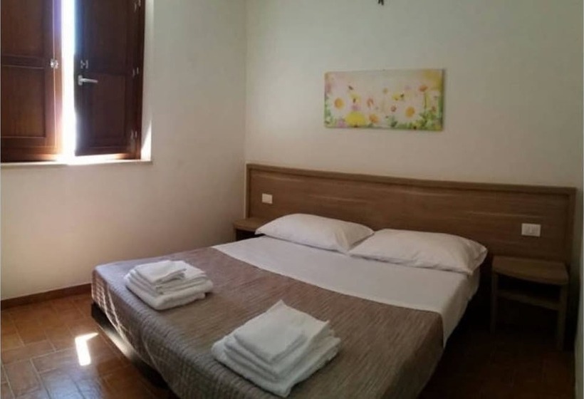 فندق ريفى Agriturismo Annarella