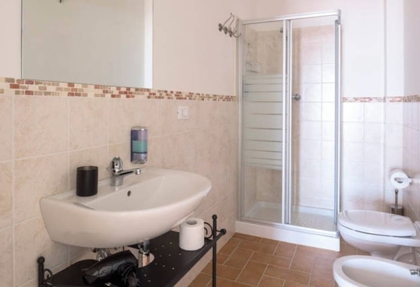 فندق ريفى Agriturismo Annarella