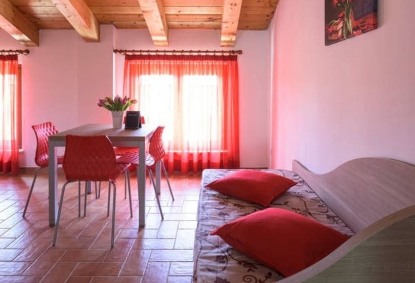 فندق ريفى Agriturismo Annarella