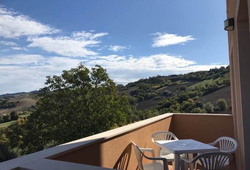 فندق ريفى Agriturismo Annarella