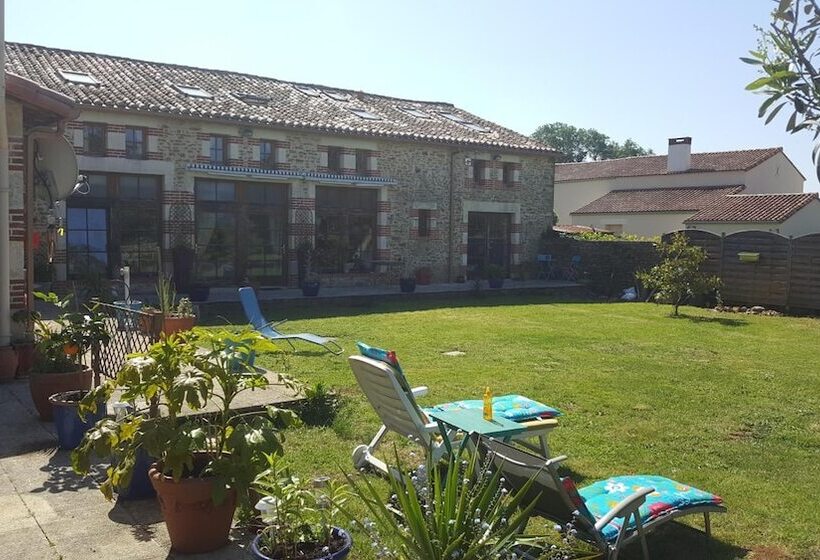 بنسيون Le Patronage