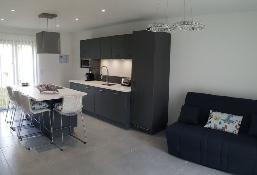 膳宿费 Notre Bastide Maison Et Table D Hôtes Sur Réservation, Piscine, Climatisation, Jacuzzi, Prise Pour V