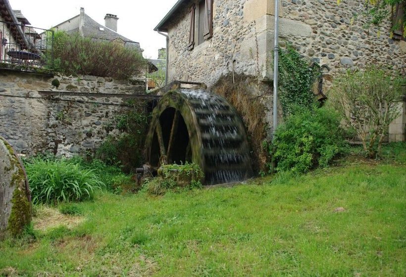 渡假胜地  Village De Gite   La Cascade