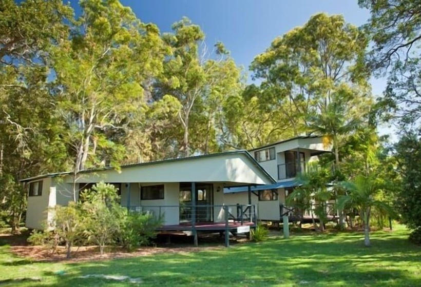 Wooli River Lodges