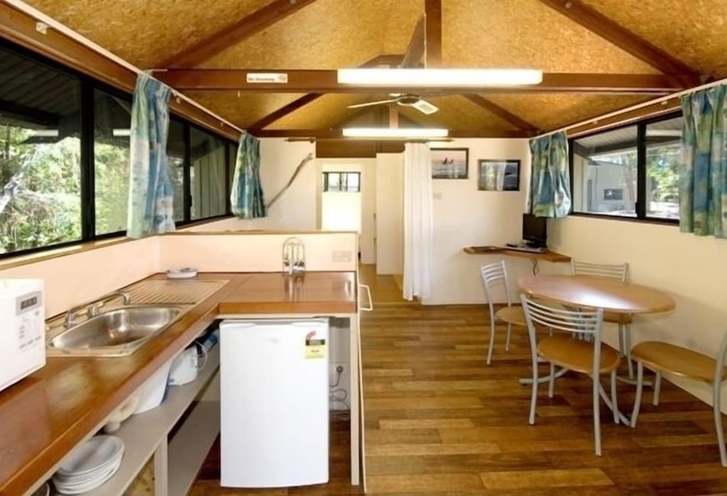 Wooli River Lodges