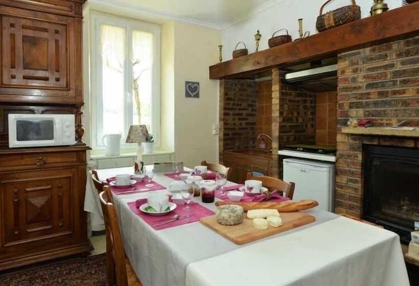 ベッドアンドブレックファースト Chambre D Hotes Lou Caussinhol