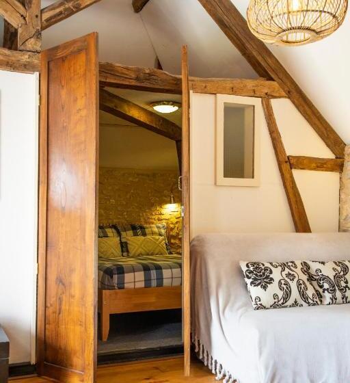 Bed and Breakfast Château La Barge   Dordogne