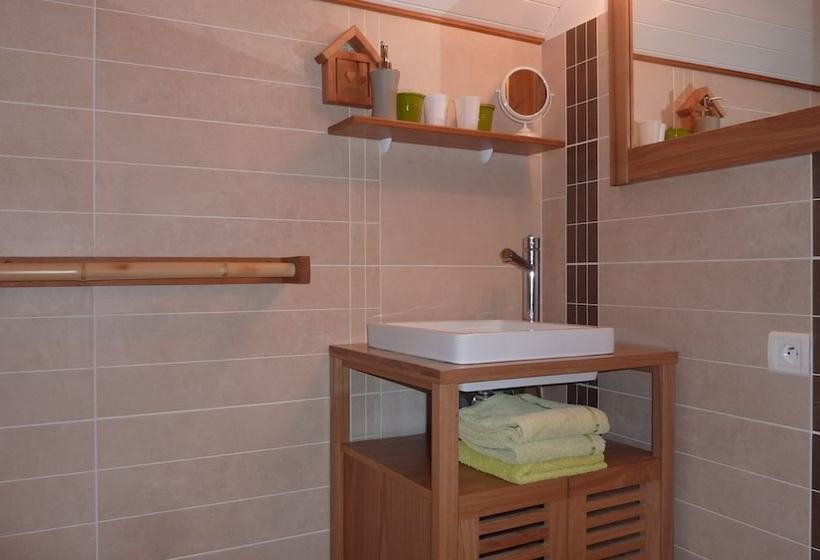 مبيت وإفطار Le Balcon De L'ossau