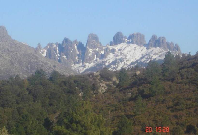 تختخواب و صبحانه San Larenzu