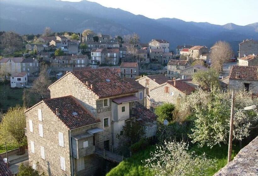 تختخواب و صبحانه San Larenzu