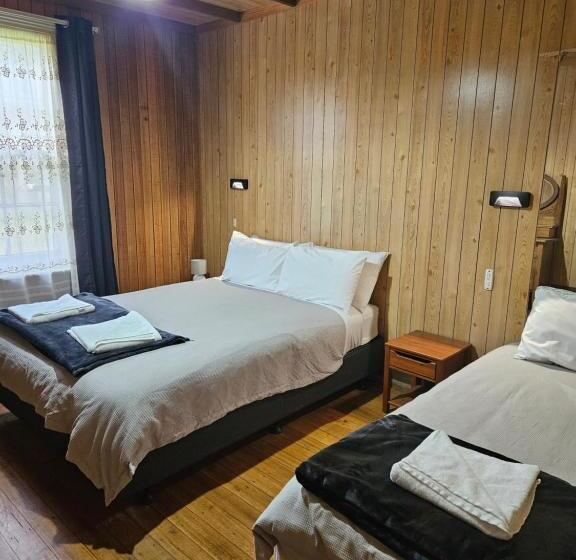 Отель Lake Leake Inn